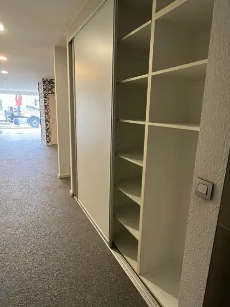 Commercieel pand van 180m² gelegen in het centrum van Genk, tegenover Shopping1. foto 12