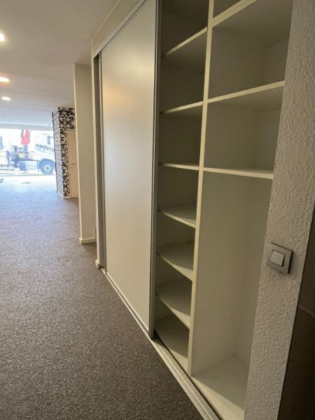 Commercieel pand van 180m² gelegen in het centrum van Genk, tegenover Shopping1. foto 12