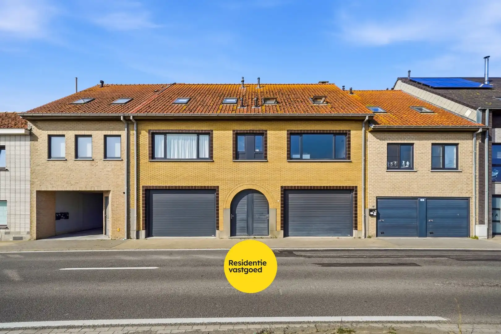 Instapklare woning met zicht op de vaart in Oudenburg foto 21