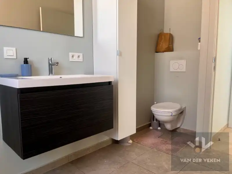 Gemeubeld 1 slaapkamer appartement in hartje Hasselt! foto 10