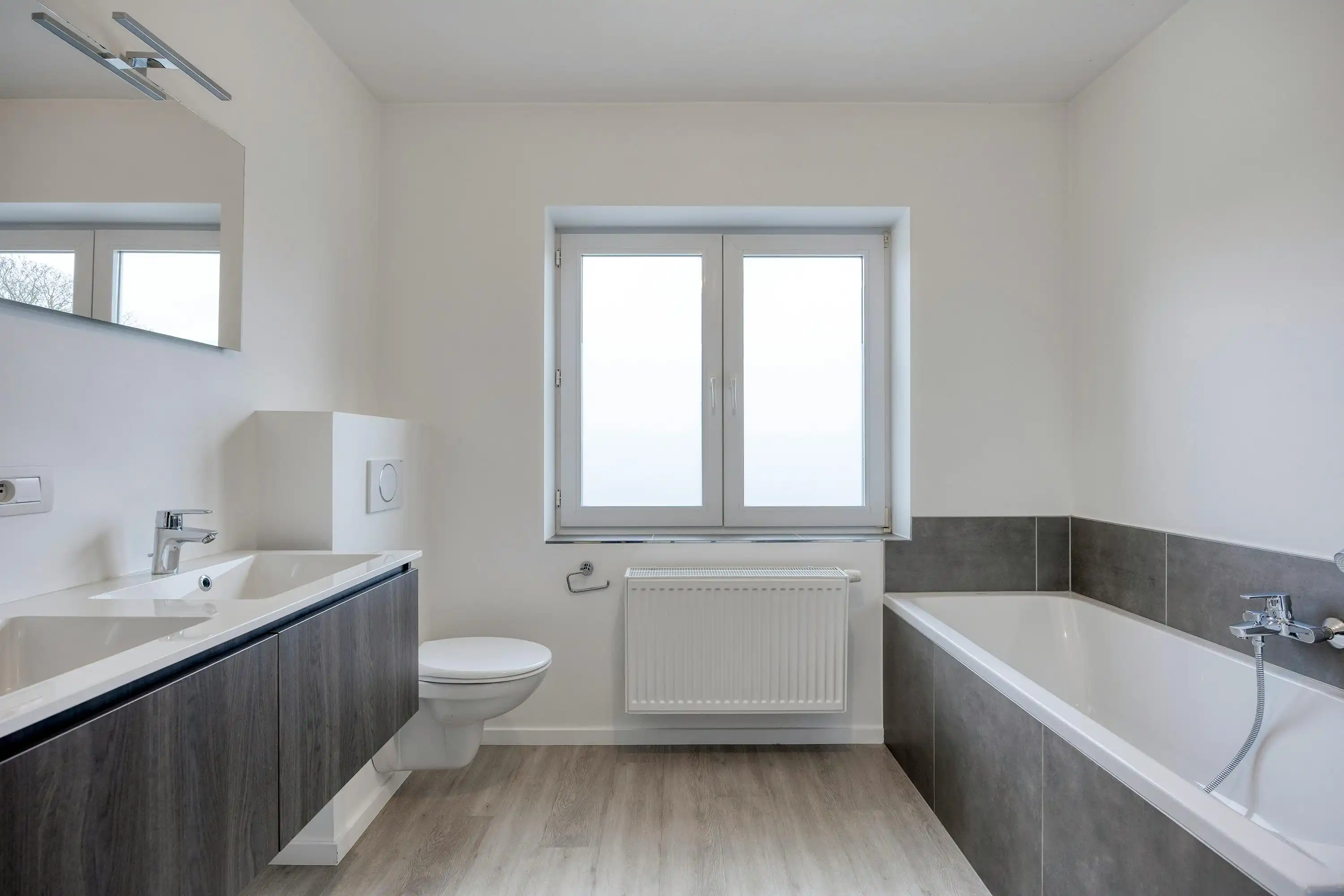Recent gerenoveerd huis met 3 kamers te koop in Beveren-Leie foto 13