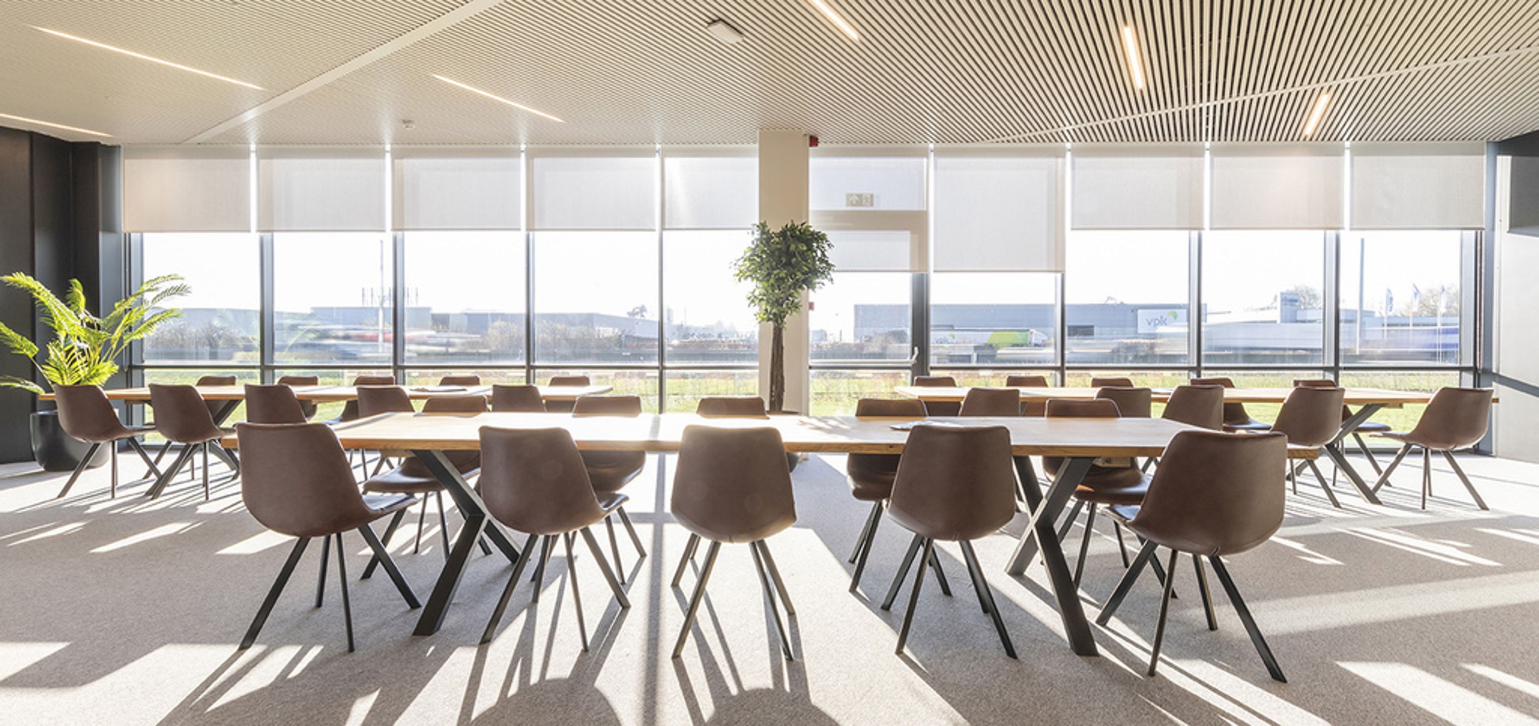 Kantoorruimte voor 1 werkpost te huur foto 2