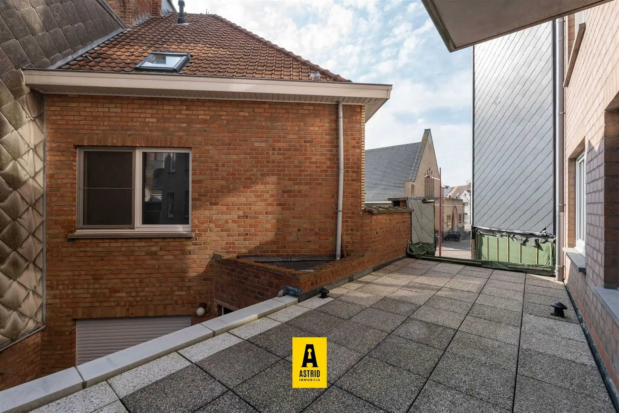 Leuk appartement met ruim terras! foto 16