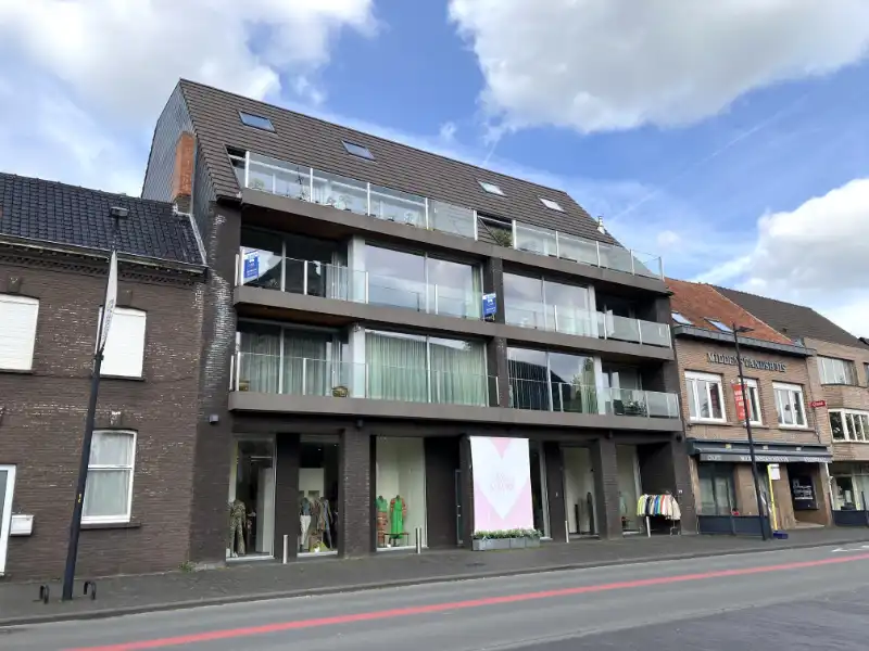 App met 3 slaapkamers  in centrum Ingelmunster foto {{pictureIndex}}