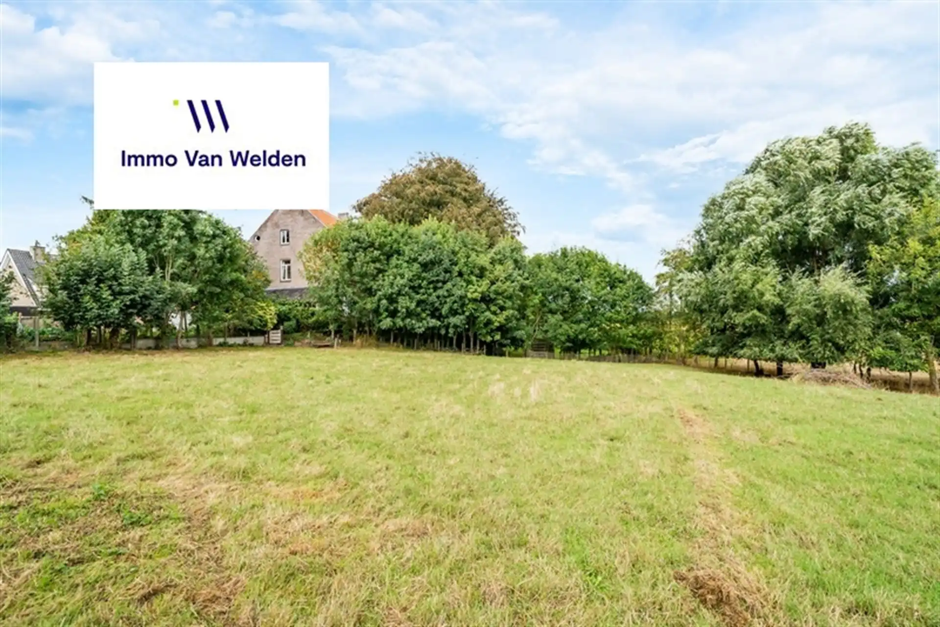 Vrijstaande woning met uitzonderlijk ruim perceel en landelijk uitzicht foto 24