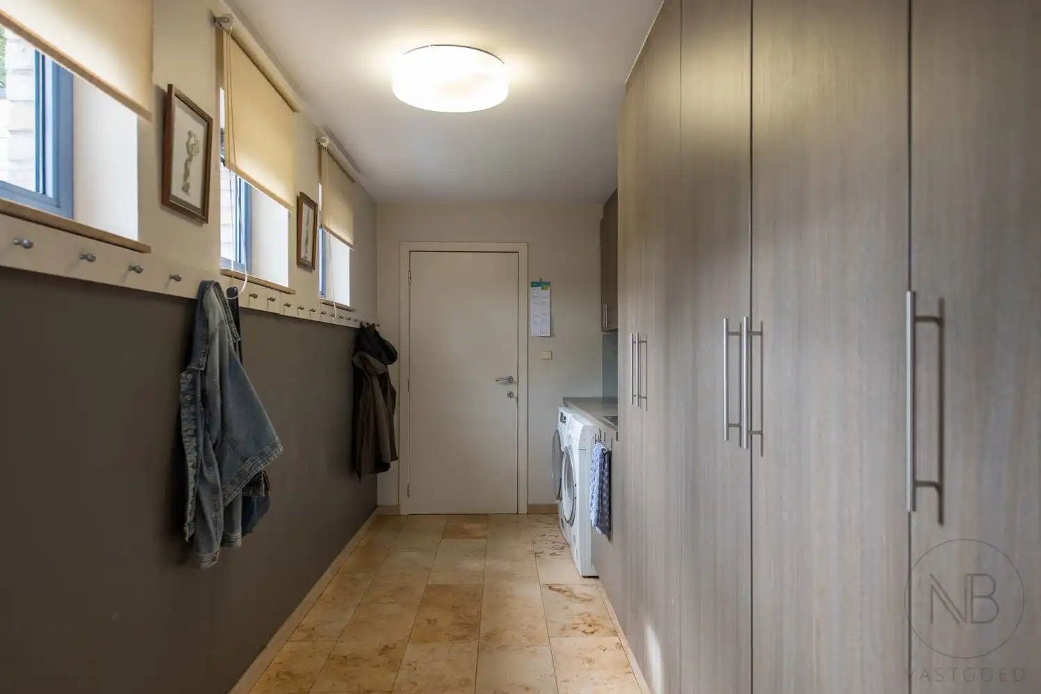 Moderne villa  met zwembad op toplocatie in Genk - instapklaar en future-proof foto 15