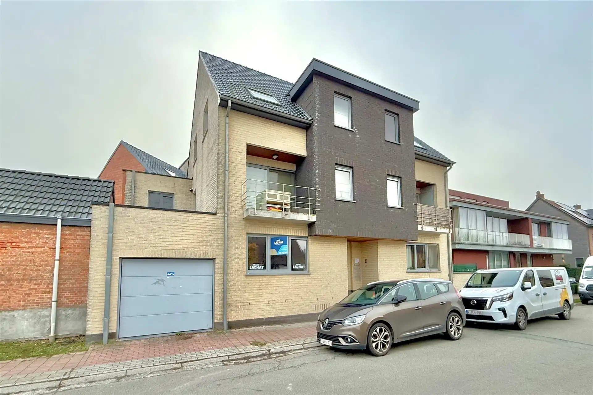 Vernieuwd éénkamerappartement in centrum Sint-Jozef foto 3