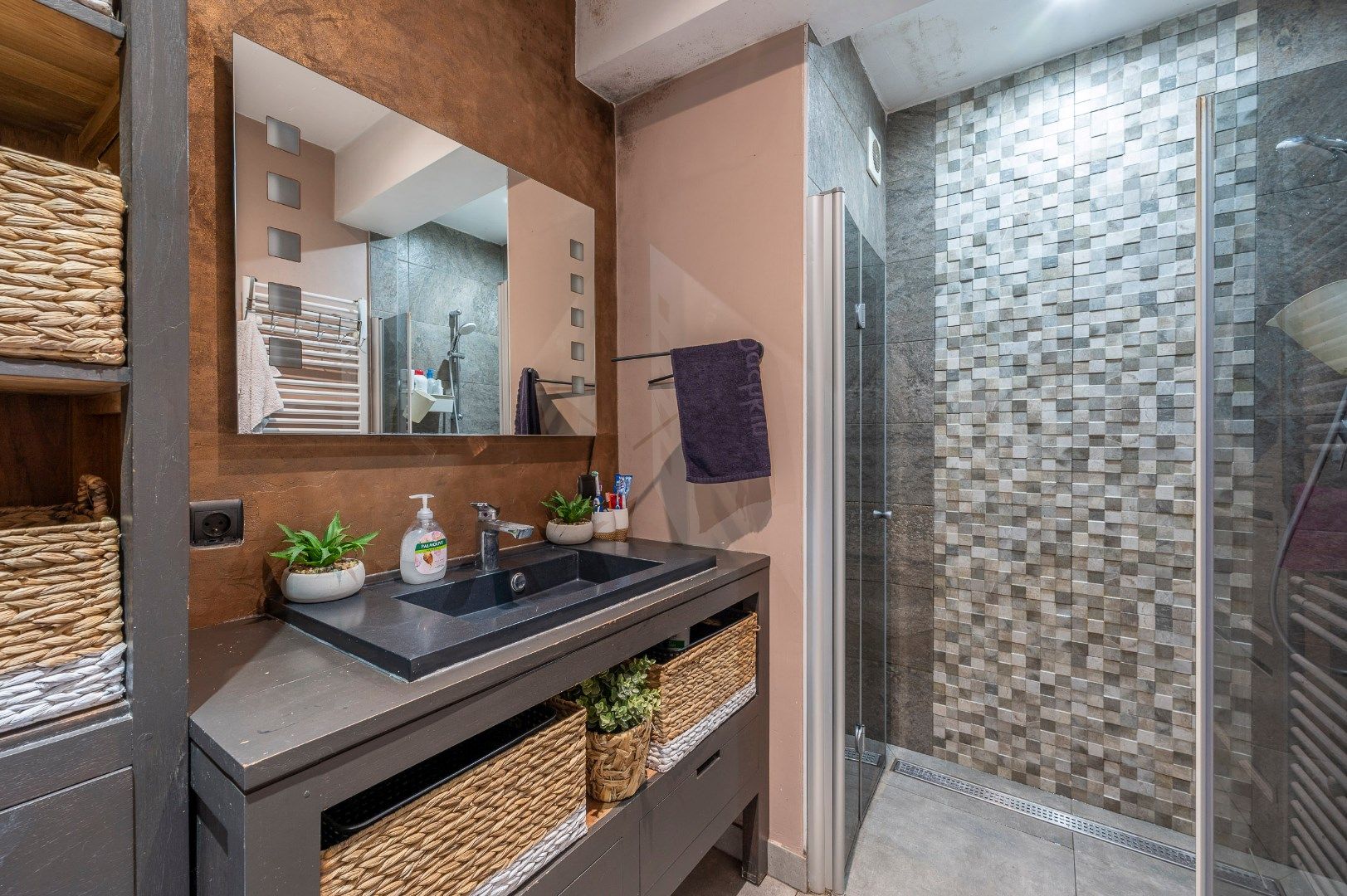 Alleenstaande woning met dubbele atelier! foto 6