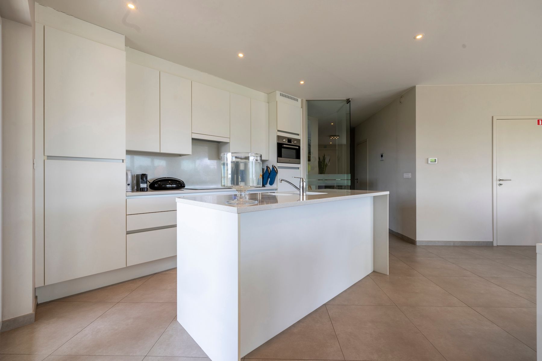 Recente penthouse met 2 slaapkamers en grote terrassen foto 5