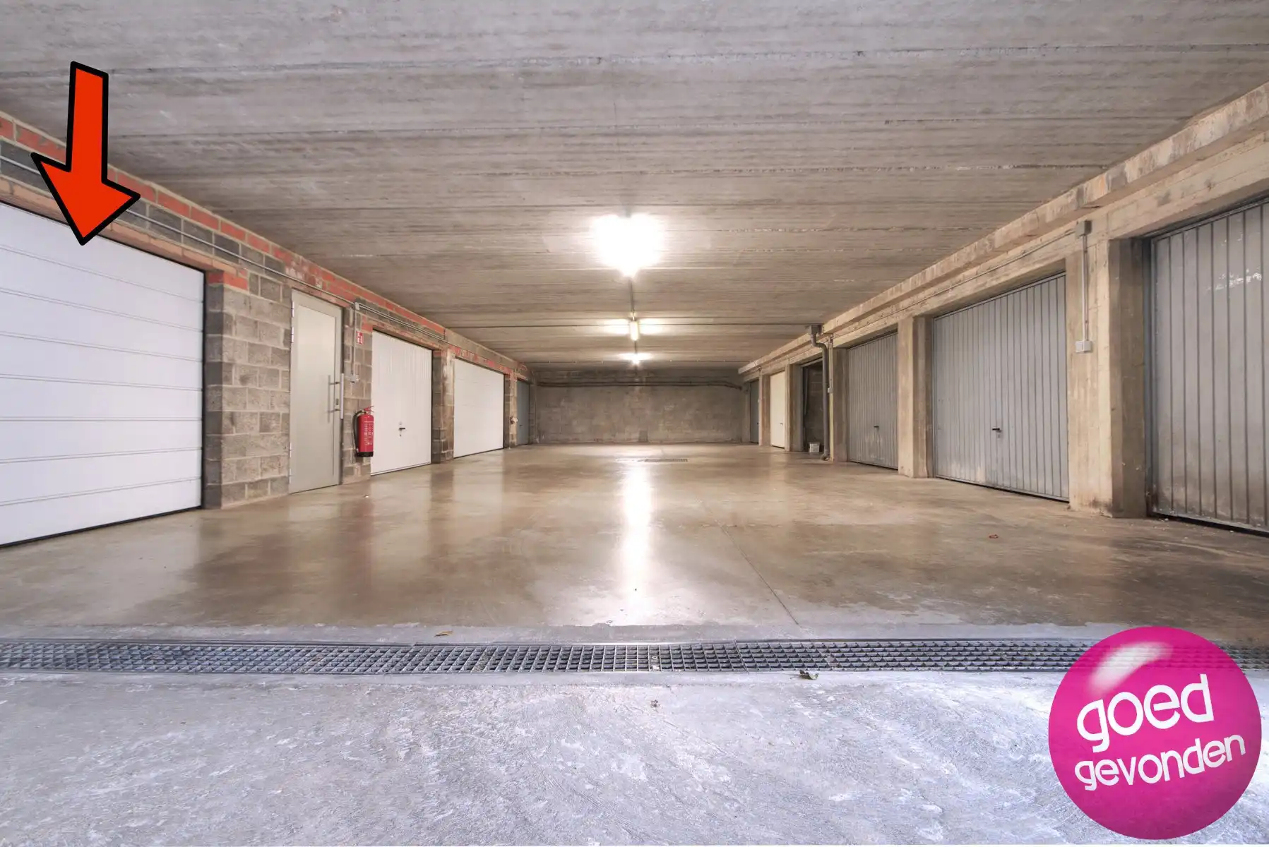 GARAGEBOX 20 m² - SECTIONAALPOORT - CENTRUM  foto 5