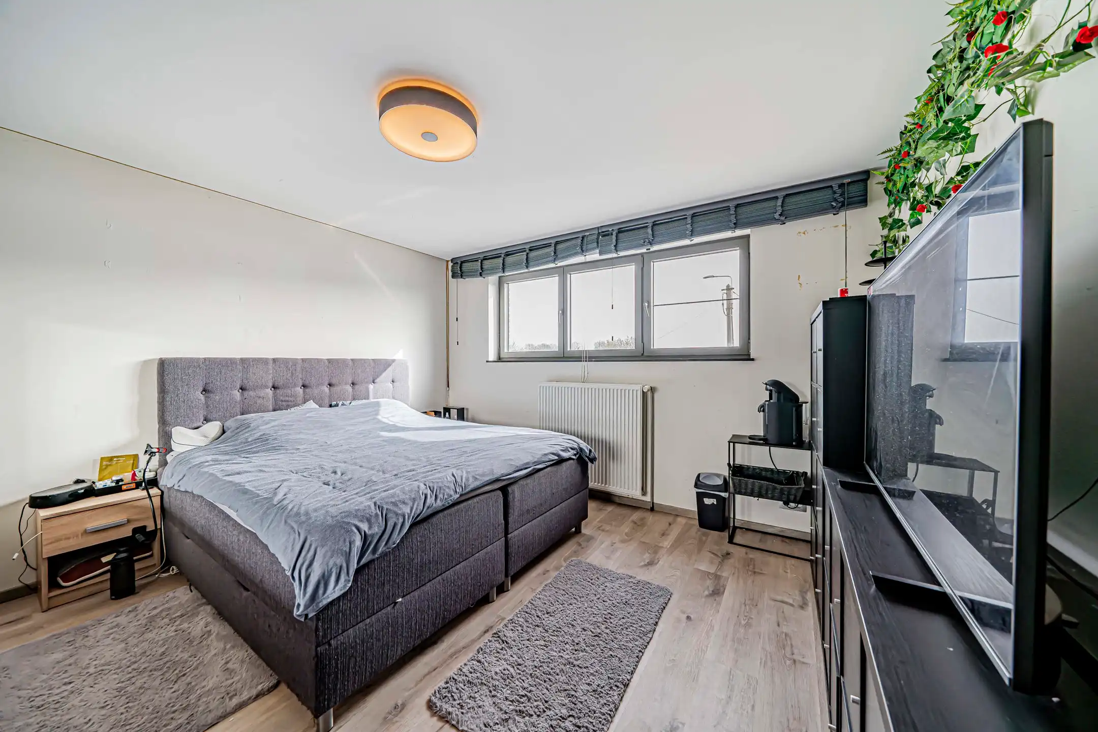 Toffe dorpswoning met 4 slaapkamers en zongerichte tuin foto 15