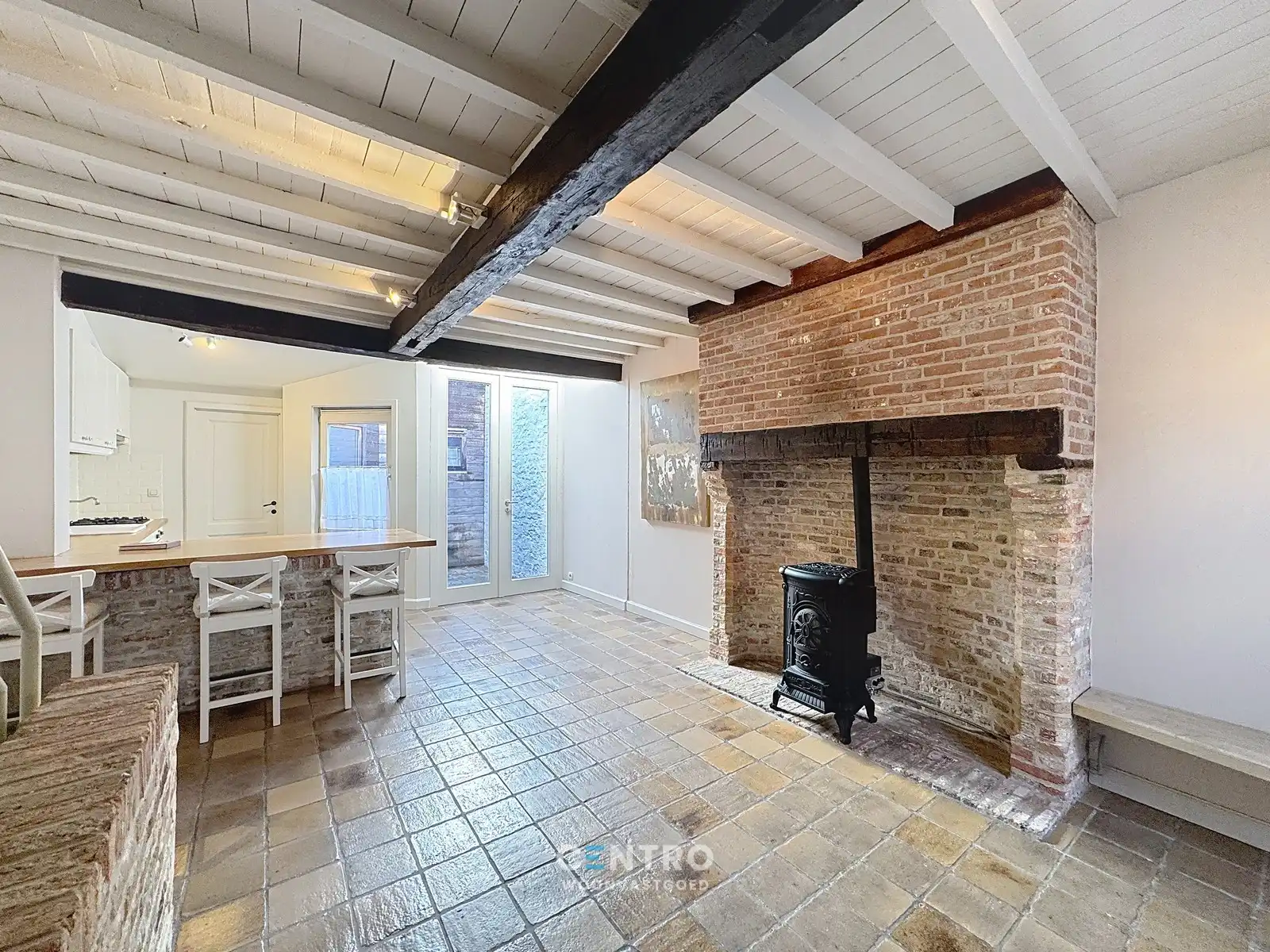 CHARMANTE woning in het Guido Gezellekwartier te Brugge! foto 3