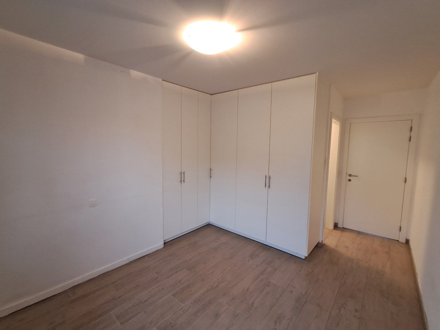 Ruim appartement met prachtig terras te Sijsele! foto 15