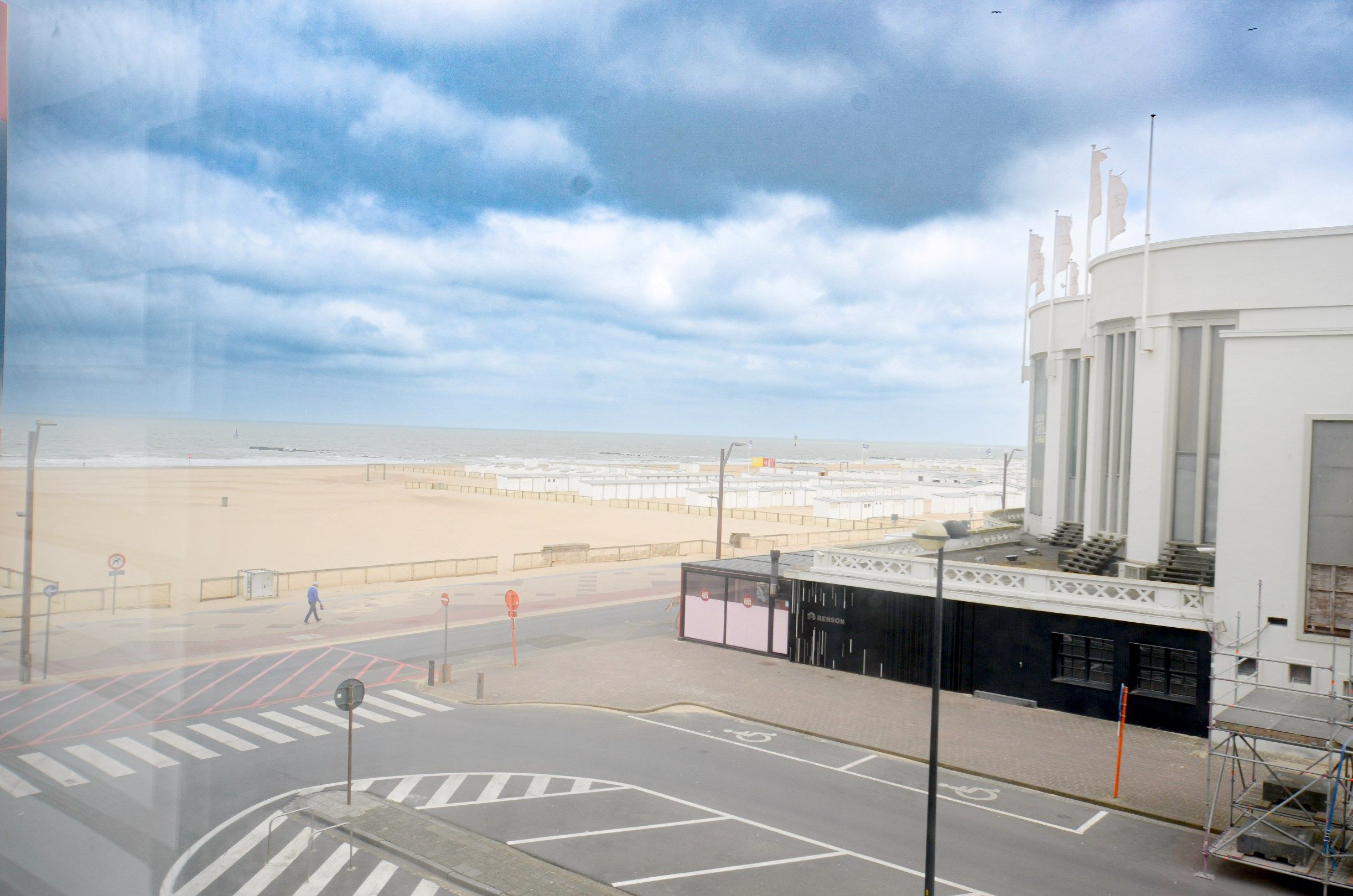 ()=>{if(producerUpdateValueVersion(node),producerAccessed(node),node.value===ERRORED)throw node.error;return node.value} 8300 Knokke-Heist
