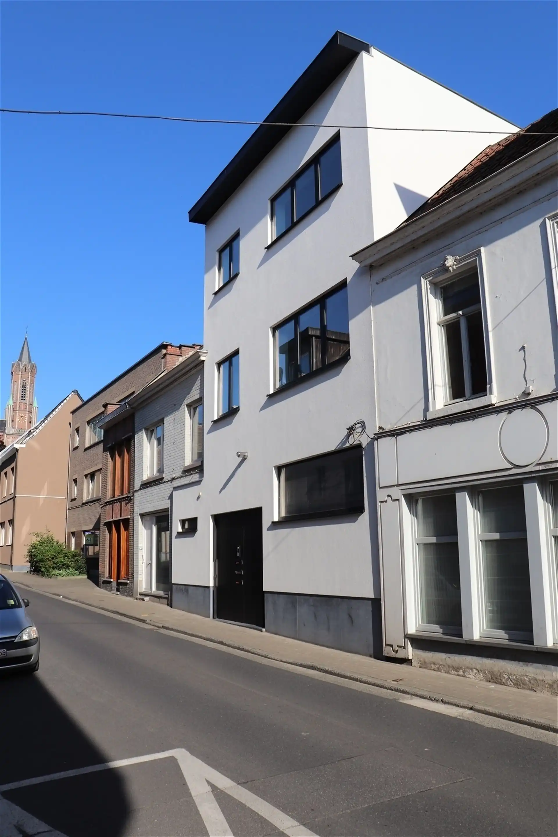 Gelijkvloerse kantoorruimte met kelder en terras. foto 27