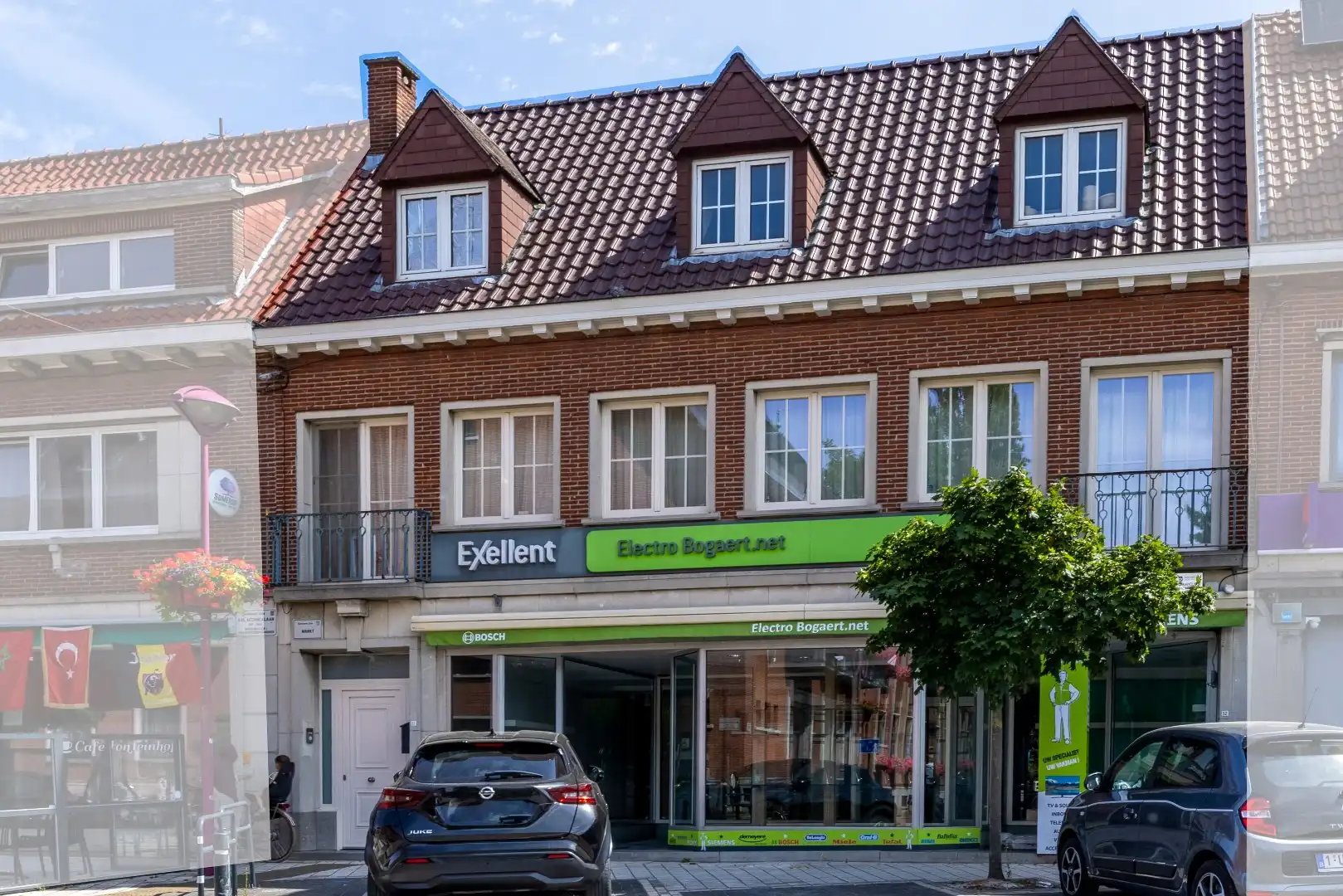 Top gelegen handelspand aan de Markt te Zele foto 20