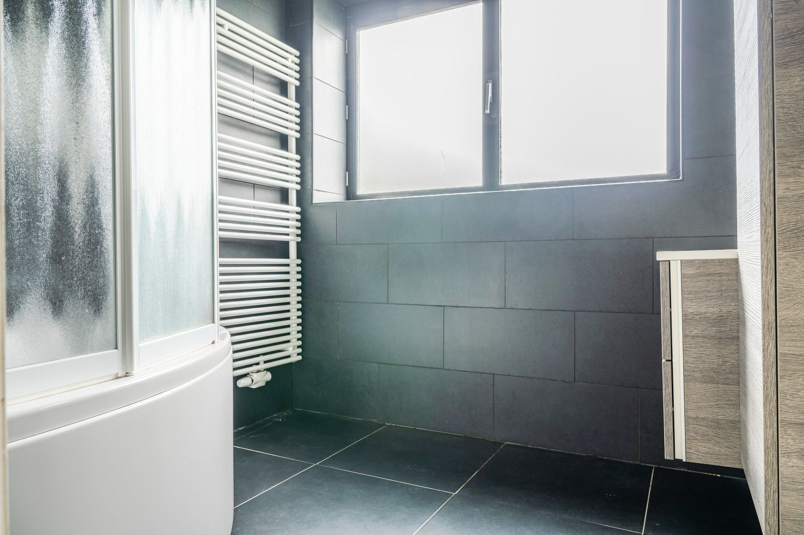 Bel-étagewoning met 3 slaapkamers met tuin! foto 11