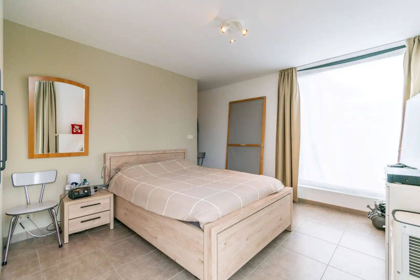 Een aangenaam, recent appartement te Halle! foto 12
