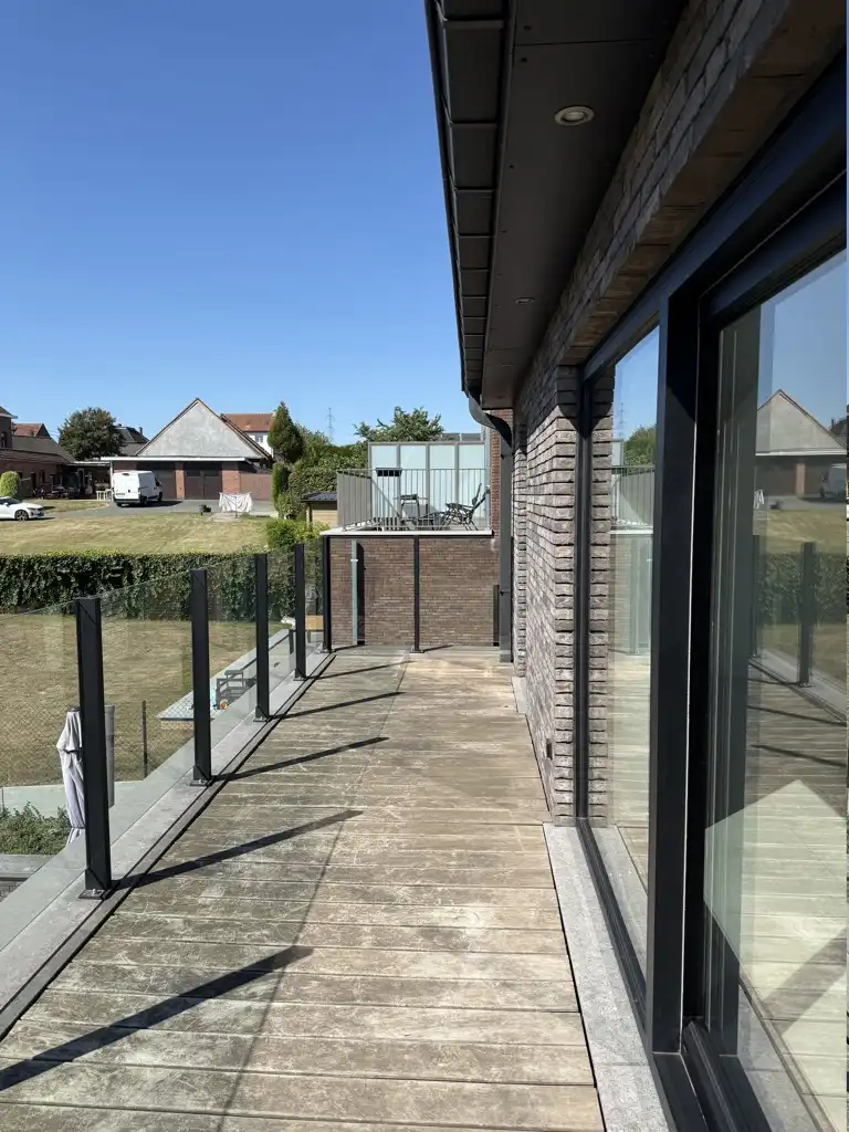 Duplex 1ste + 2de verd. met 2 slpks, terras en staanplaats foto 14