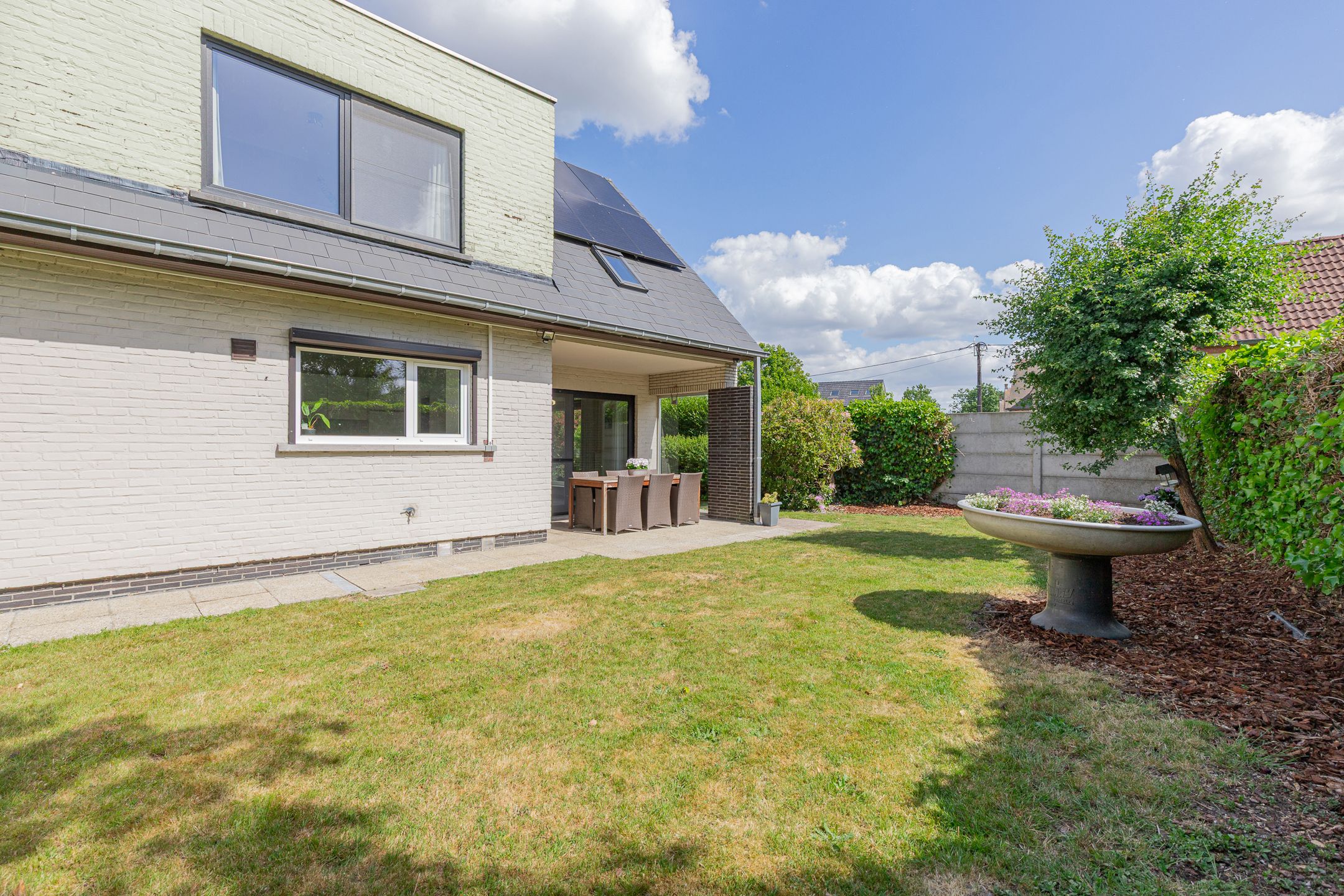 GEZINSWONING MET 4 SLAAPKAMERS EN TUIN foto 25