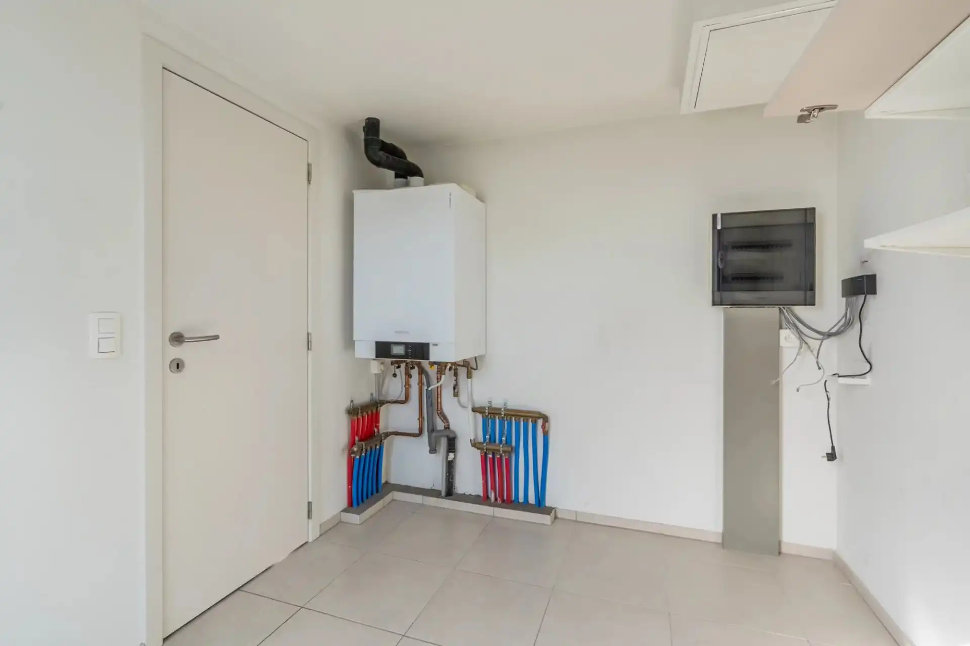 Instapklaar appartement met ruim terras in Heusden foto 18