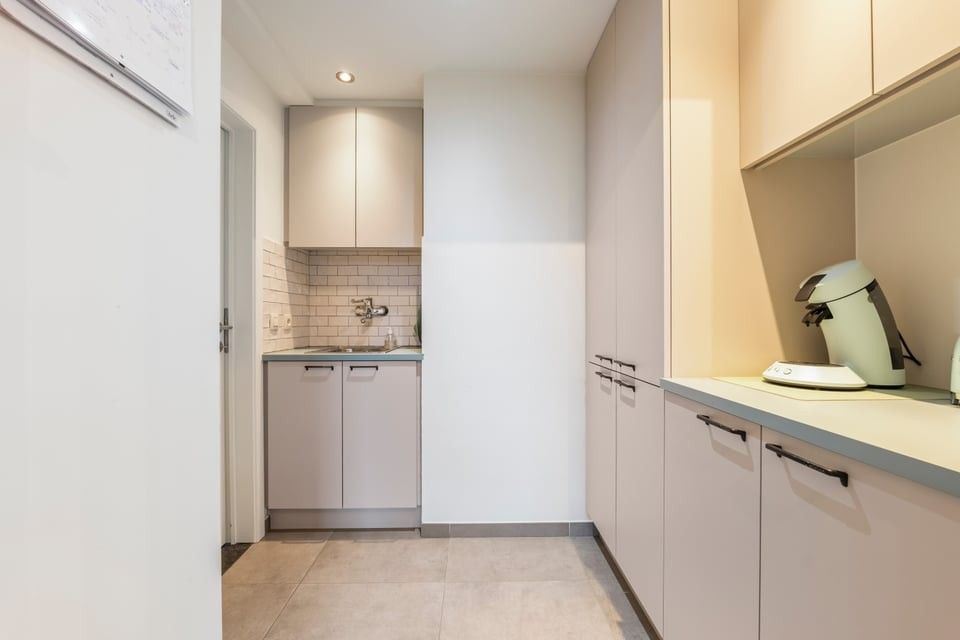 GEZELLIGE INSTAPKLARE GEZINSWONING MET 3 SLAAPKAMERS EN GARAGE IN KOZEN foto 16