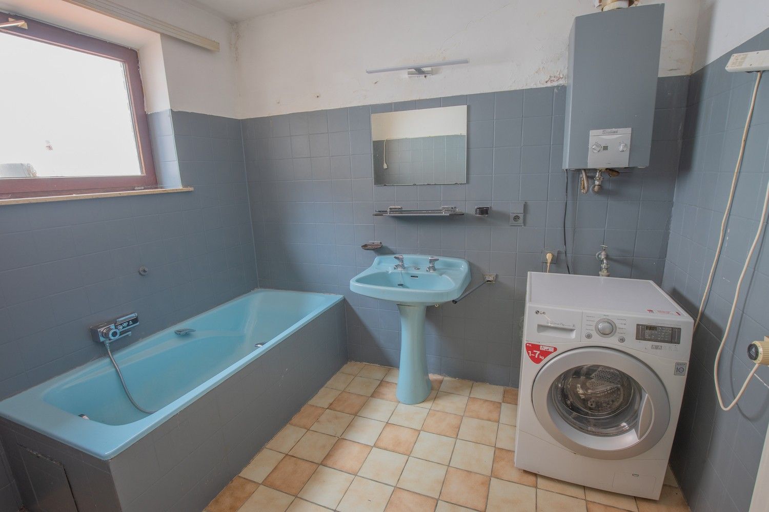 Te renoveren statige woning met authentieke charme in Scherpenheuvel foto 5