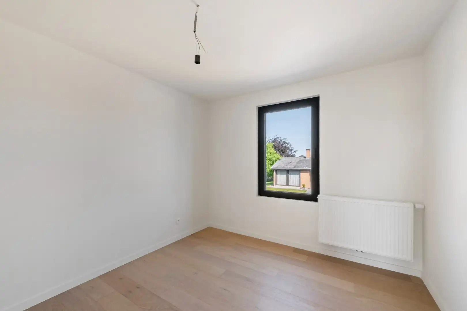 Instapklare woning met 4 slaapkamers, 2 badkamers, garage en 2 zonneterrassen in Dadizele foto 9
