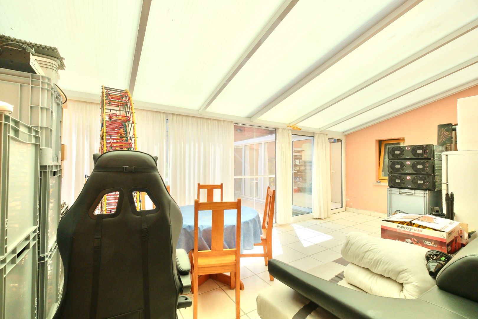 Roeselare - Ruime woning met 3 slaapkamers en dubbele garage! foto 7