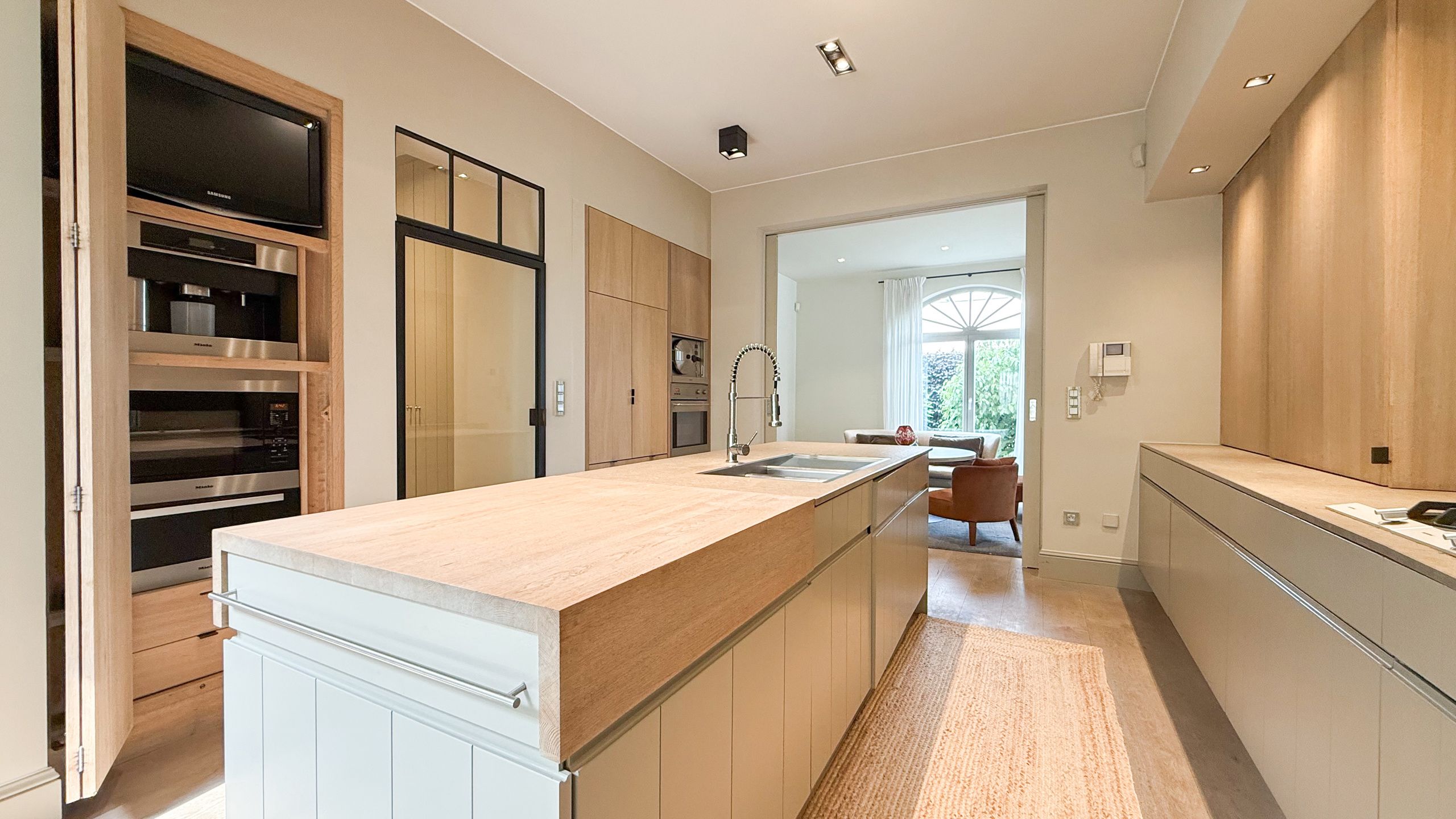 Exclusieve villa met zwembad op riant perceel in Koersel! foto 20