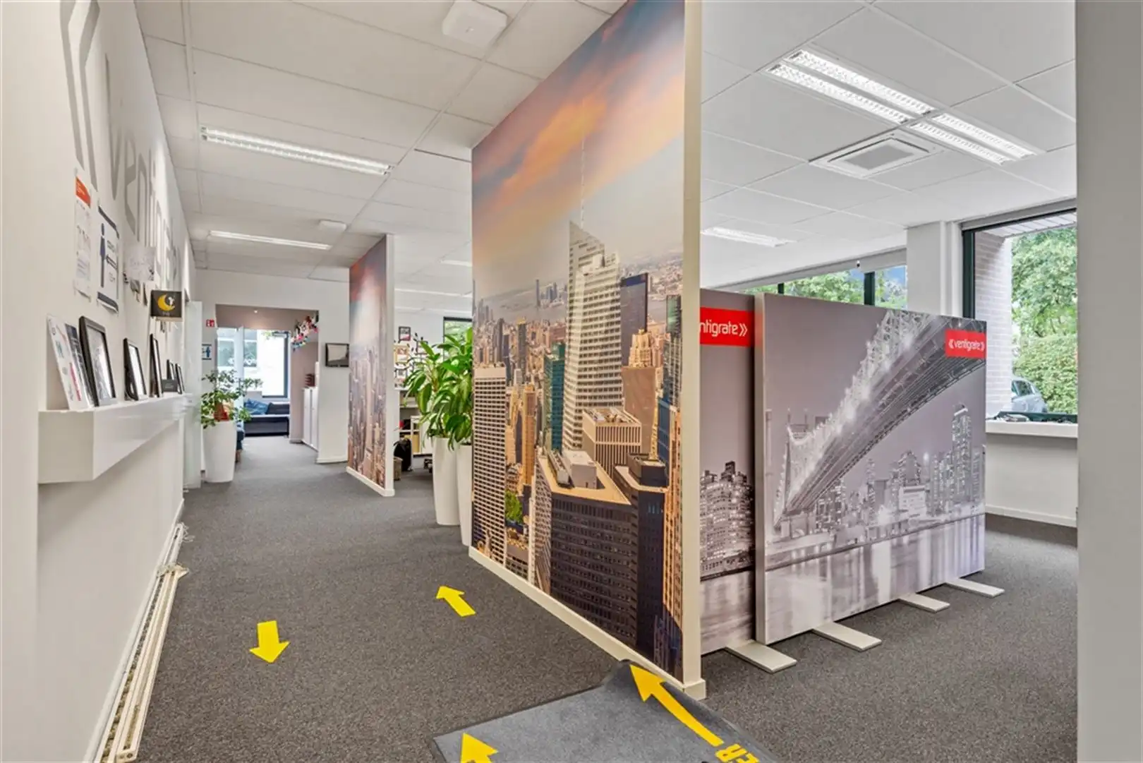 Instapklaar kantoor gelegen in Kontich foto 12