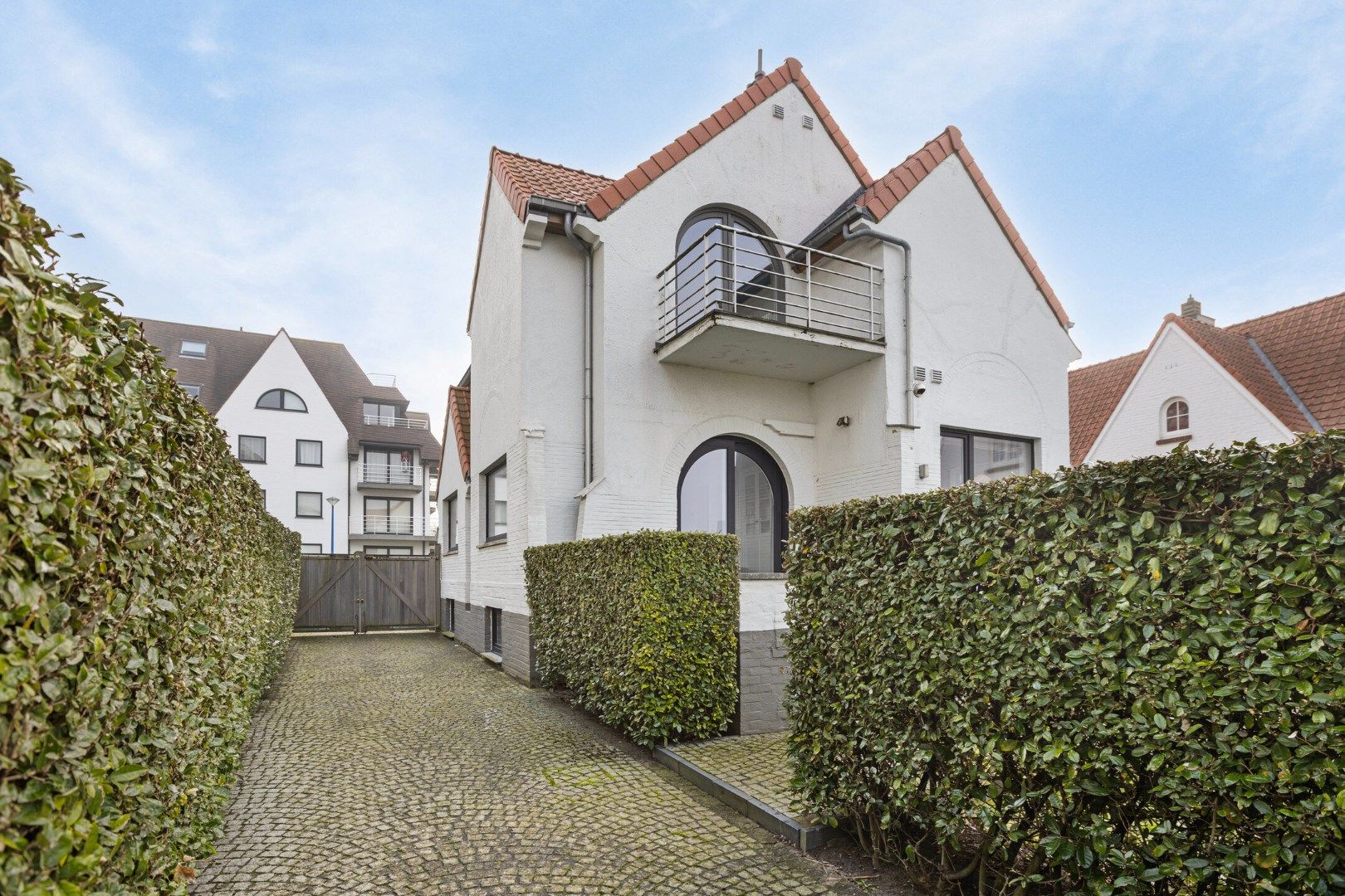 Instapklare villa met topligging te Sint-Idesbald. foto 22