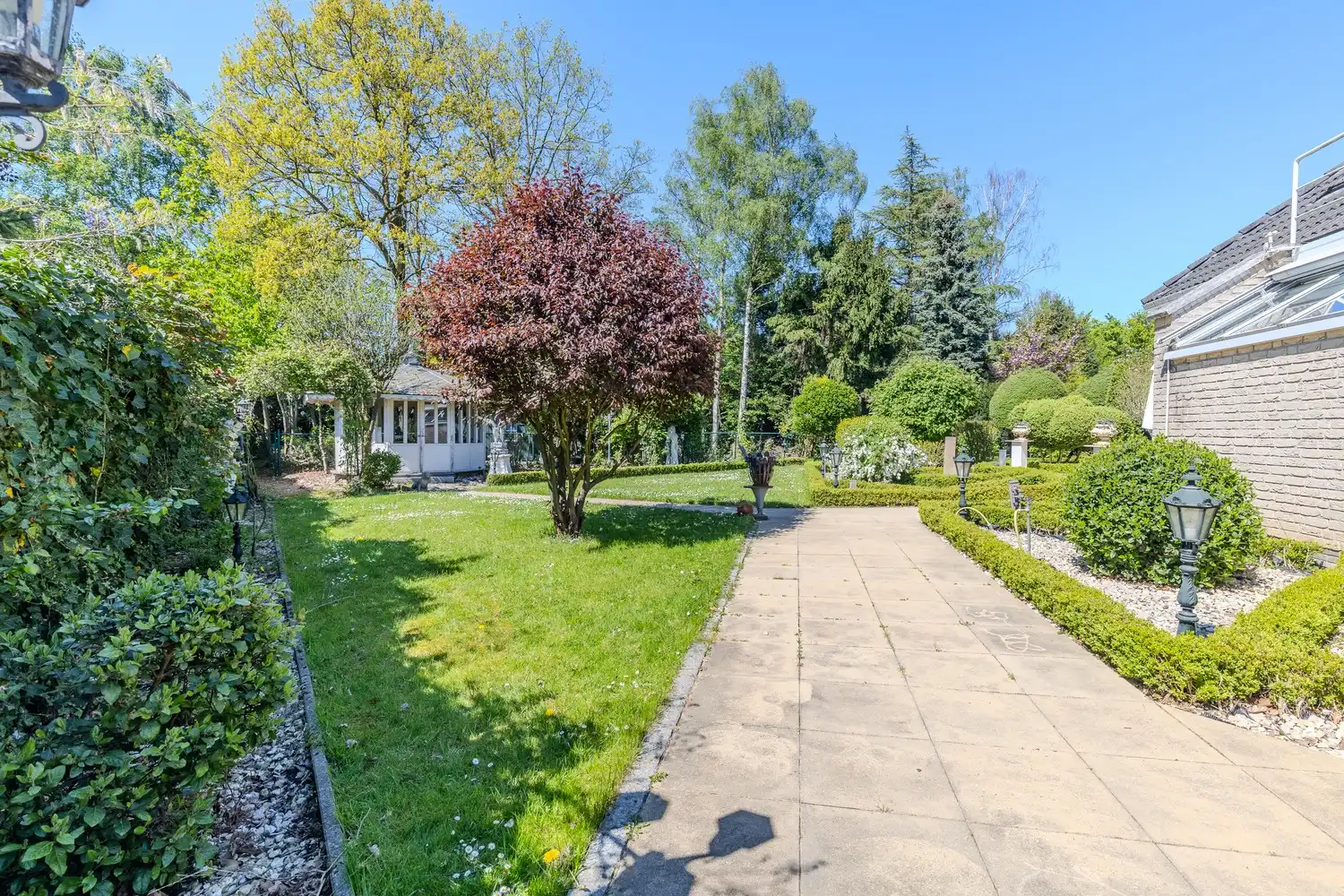 Ruime, instapklare vrijstaande woning met 5 slaapkamers en 3 badkamers in het gezellige Neerharen! foto 40