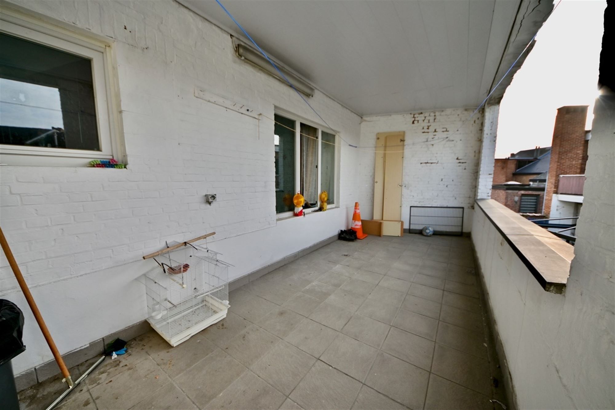 Appartement met 2 slaapkamers, garage en terras. foto 9