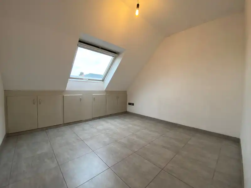 Duplex-appartement met 2 slpks en terras in het centrum van Houthalen foto 5