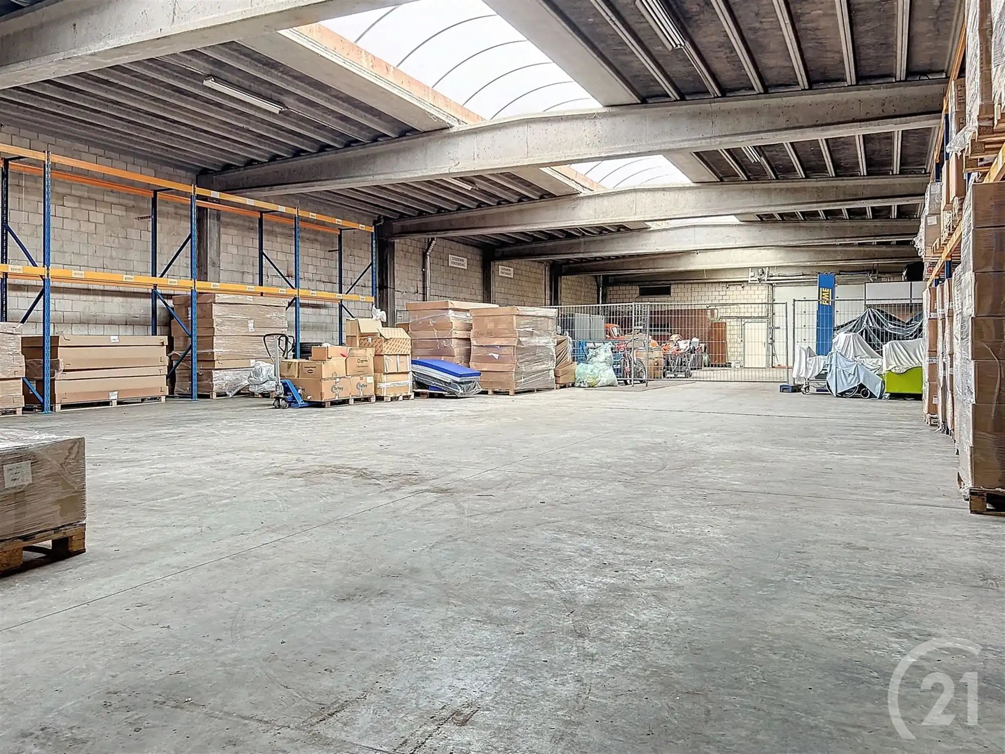 Huis met magazijn en kantoorruimte te koop! foto 6