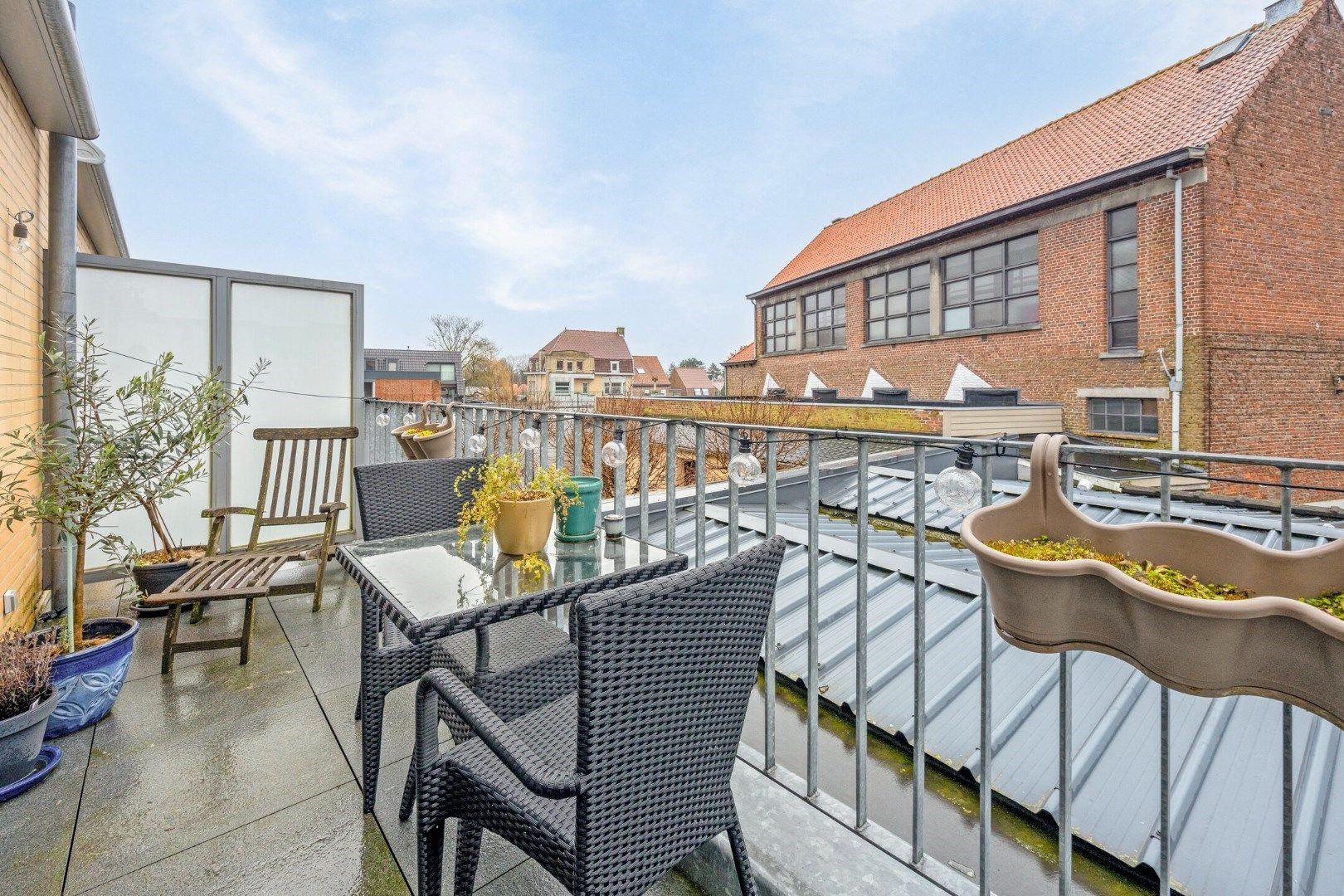 Instapklaar 1-slaapkamer appartement met private autostaanplaats foto 6
