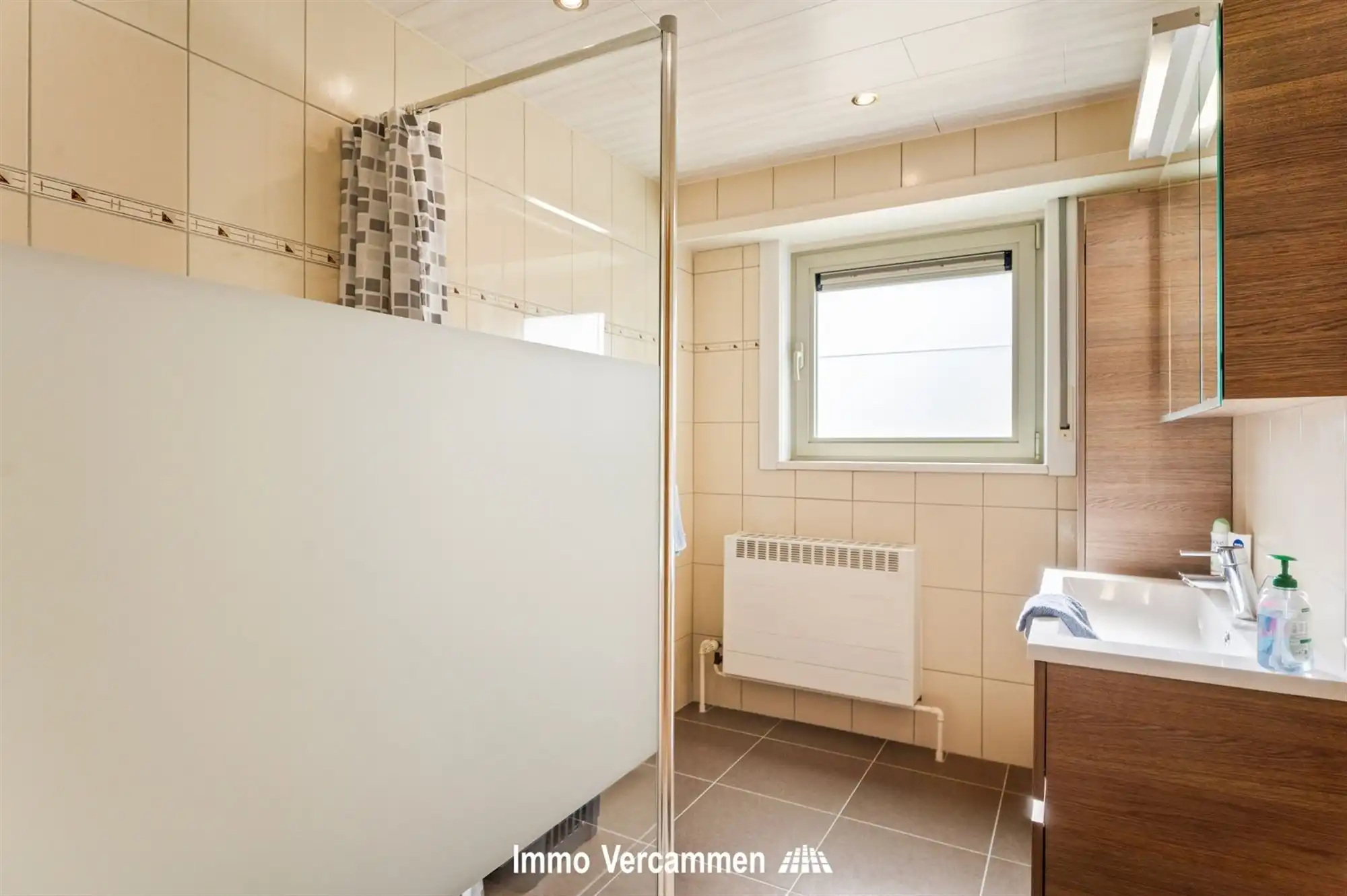 Gelijkvloerse woning in uitstekende staat, nabij het centrum van Bonheiden foto 8