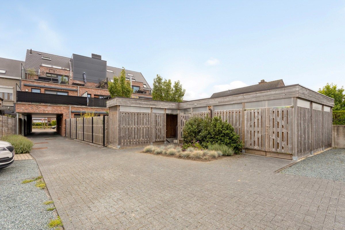 Knap ingericht éénslaapkamerappartement met groot ZW terras. foto 13
