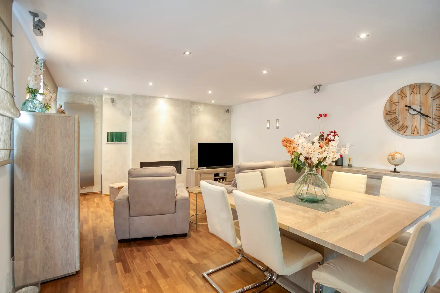 Exclusief afgewerkte duplex met 3 slaapkamers en zonneterras foto 13