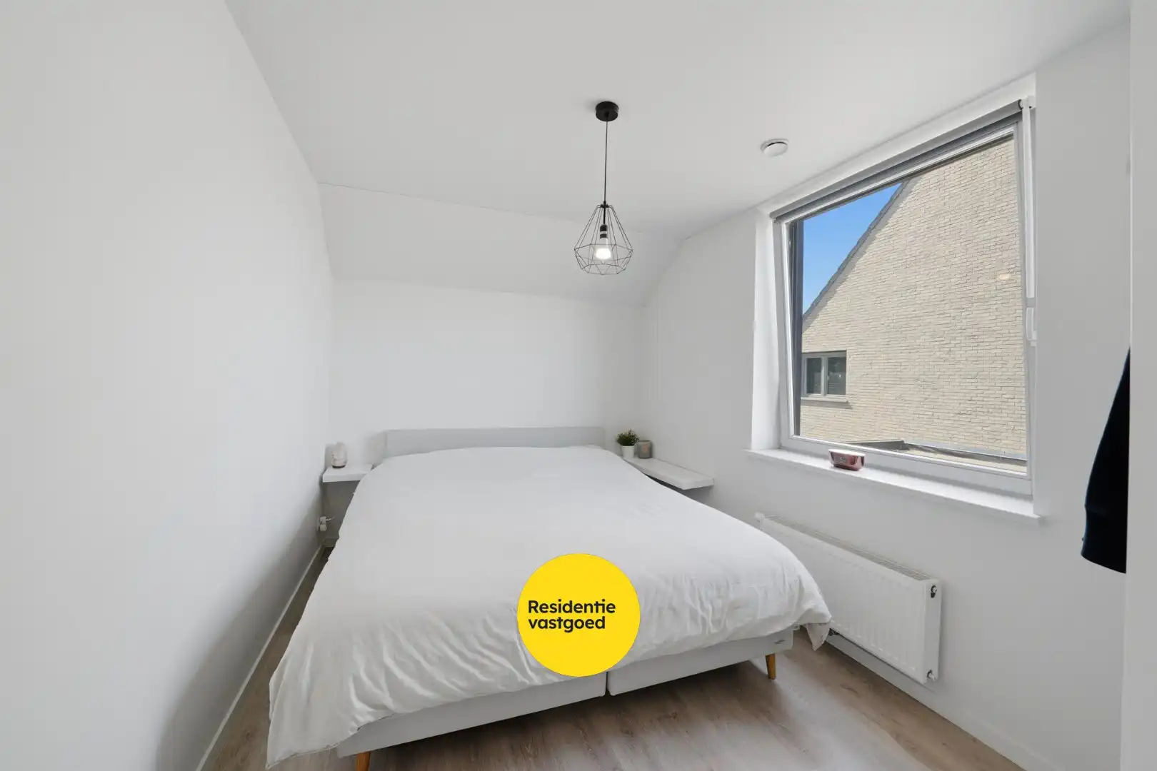 Instapklare woning in rustige woonwijk te Zandvoorde foto 16