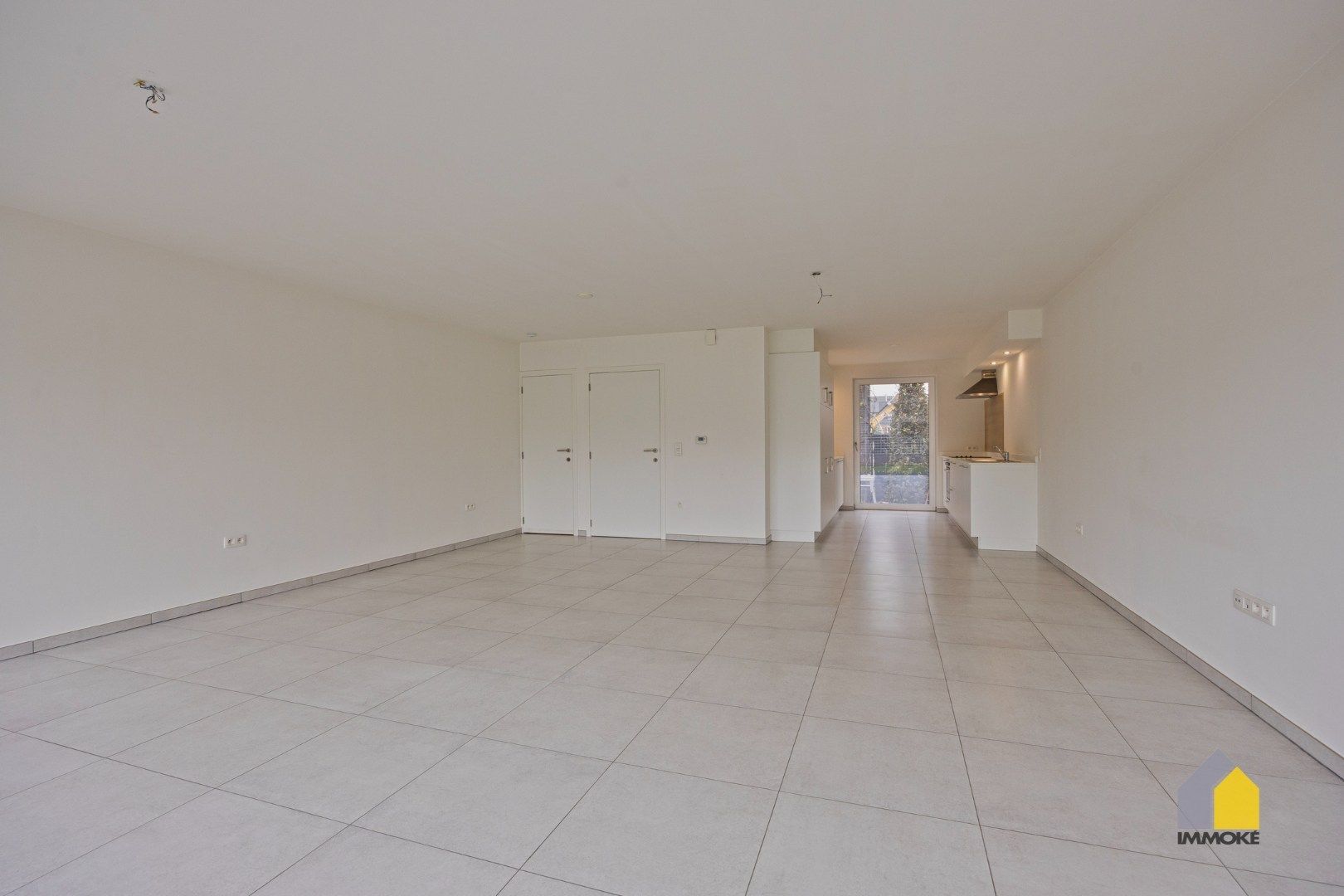 Ruim, energiezuinig appartement (151 m²) met 3 slpk, terras, tuin en dubbele parking. foto 7