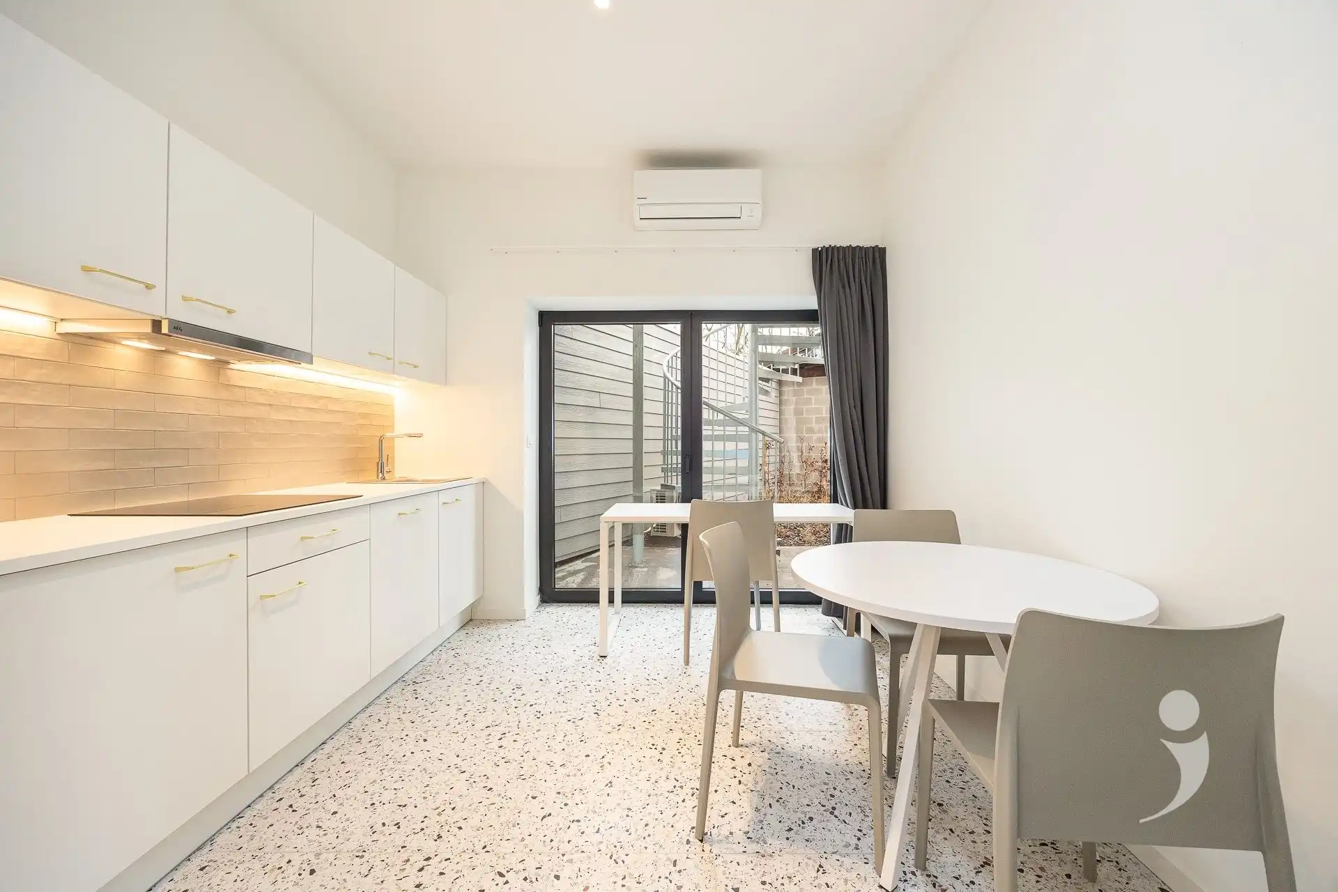 Nachtegael 00.01 foto 4