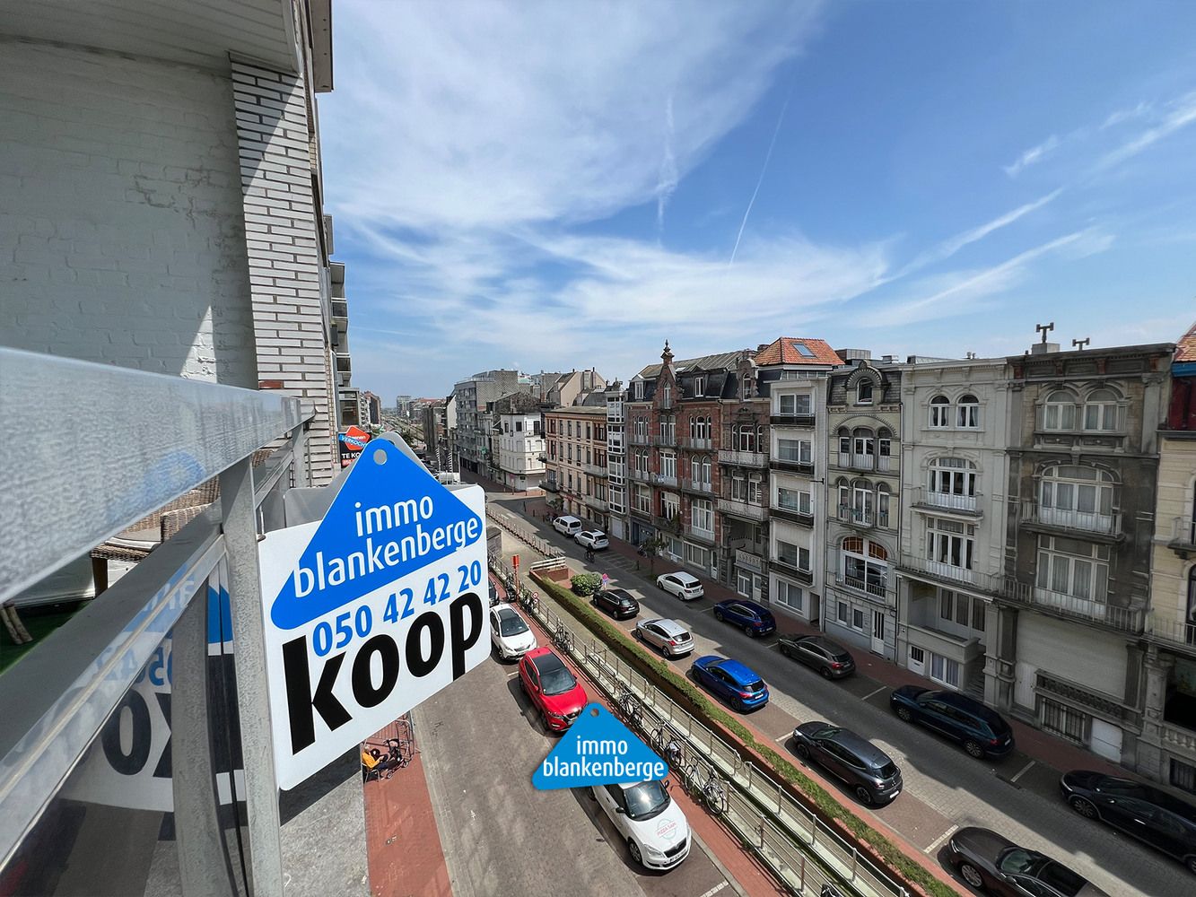 Te Renoveren 1 Slaapkamer Appartement met Zuidoost Gericht Terras en Zolder foto 16