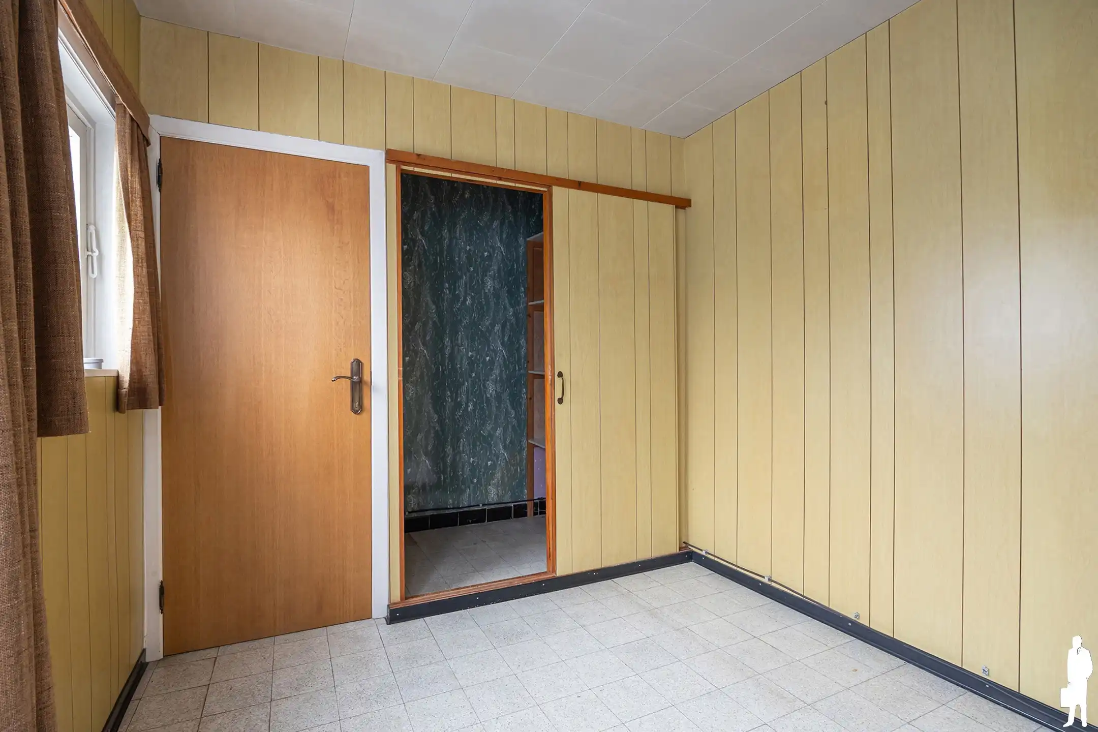 Gezinswoning met veranda, garage en tuin op topligging  foto 7