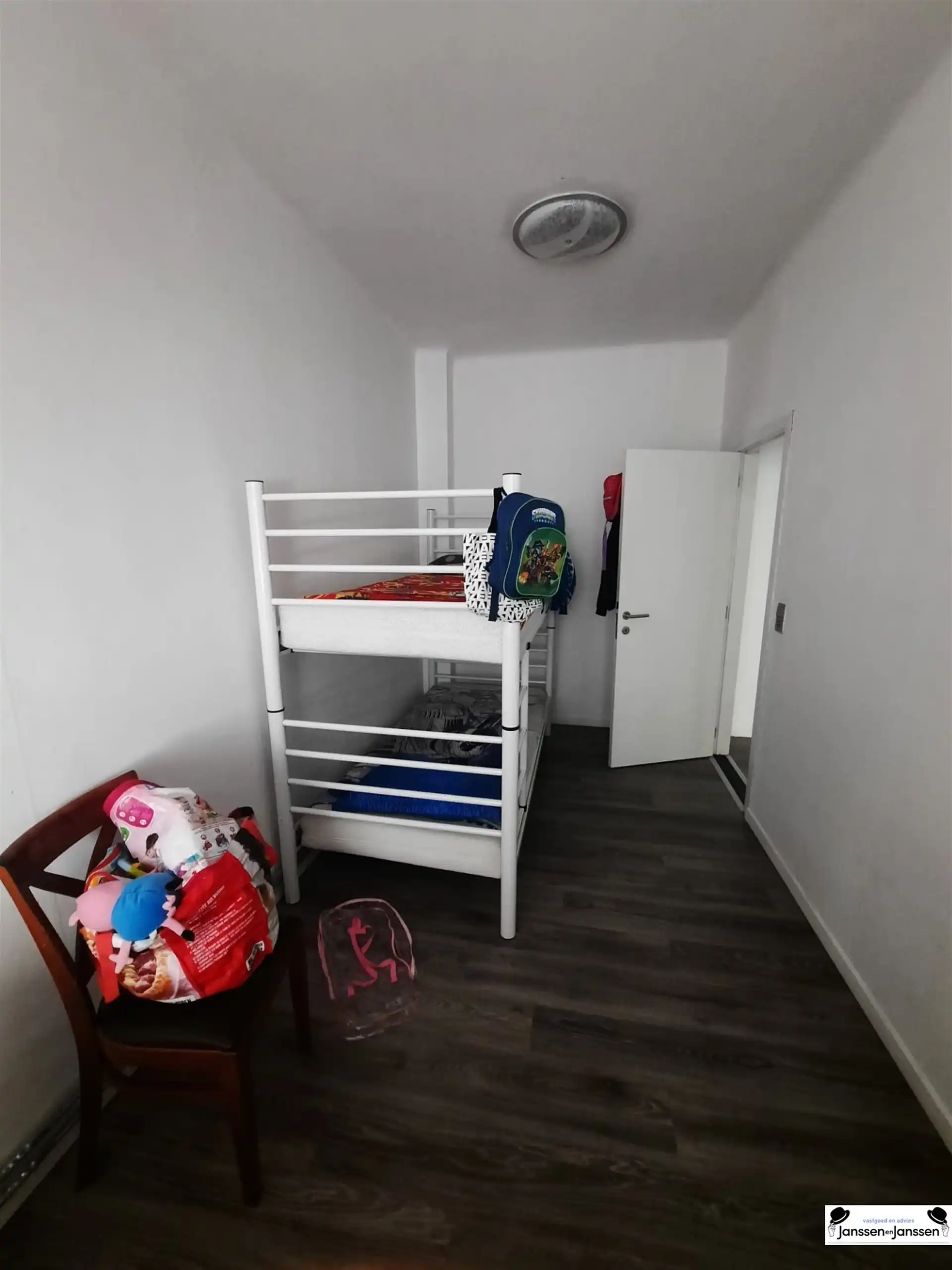 Twee slaapkamer appartement op de eerste verdieping in Antwerpen foto 9