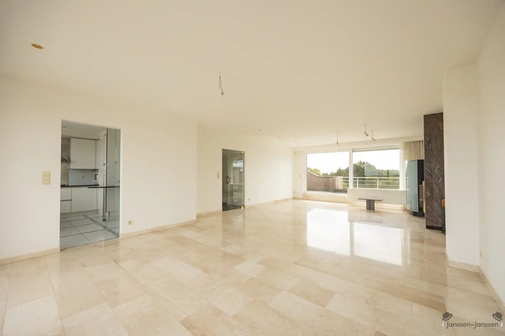 Lichtrijk penthouse met ruime terrassen en panoramisch uitzicht! foto 7