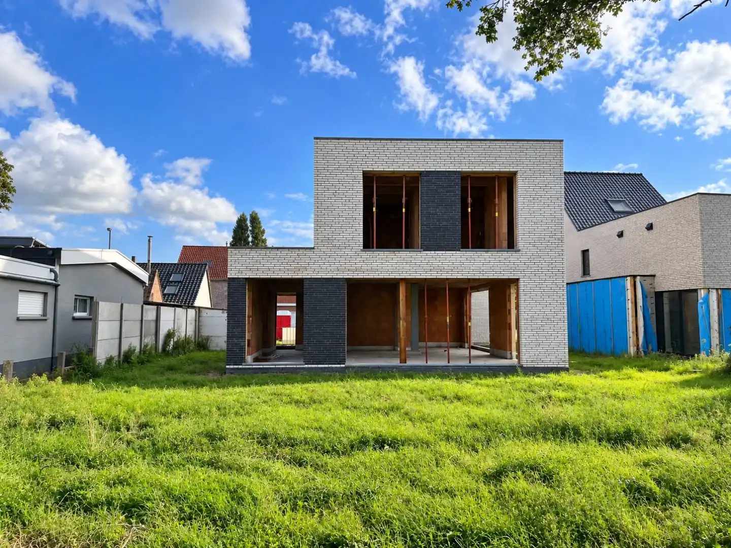 NIEUWBOUWZONDAG 25 OKTOBER 2026 VAN 10u00-12u00 & 14u00-16u00 - Exclusieve villa met handelsruimte op centrale ligging nabij natuurdomein de Hoge Dijken foto 5
