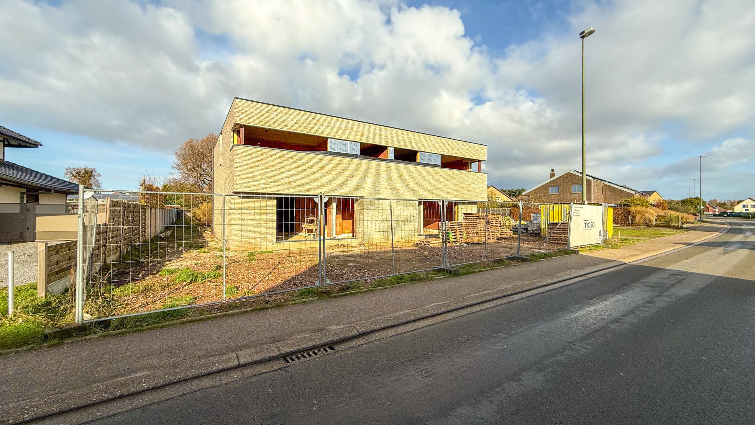 Nieuwbouw casco woning van 187m² met 4 slpks en ruime tuin! foto 9