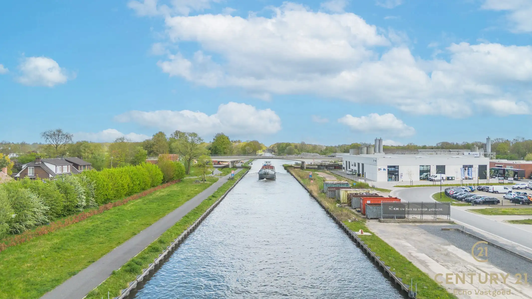 Kwalitatieve, recente KMO-unit op topligging!  foto 12